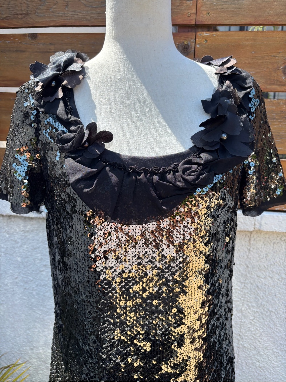 Hanii Y Black Sequin Dress with floral neck detail - Picture 3 of 8